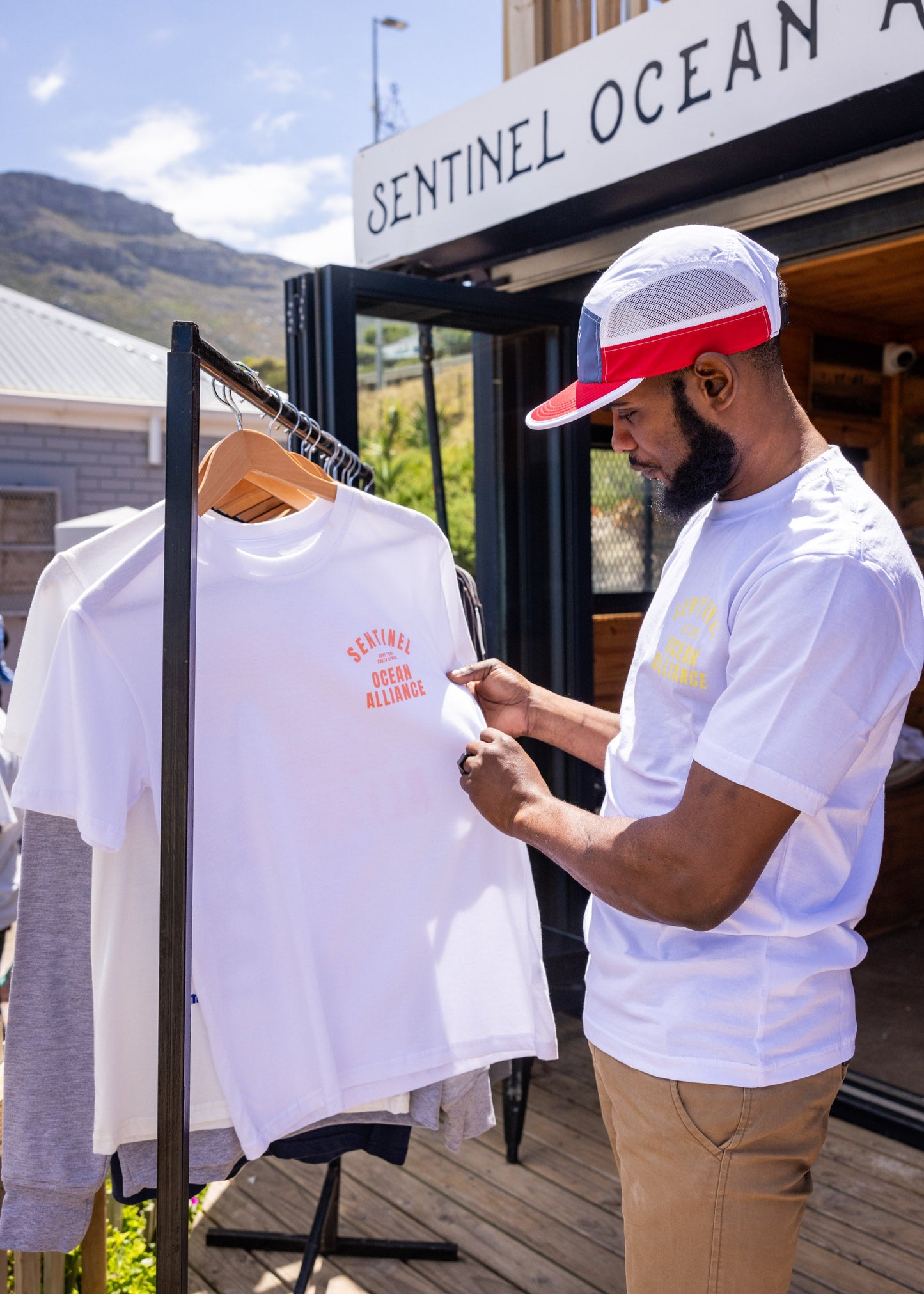 SOA / White & Orange Fan Tee