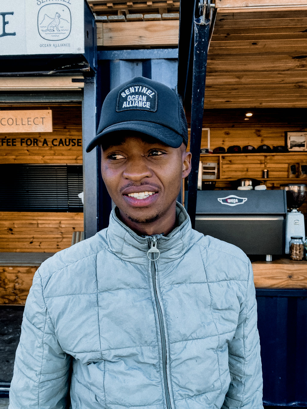 SOA Black & White Fan Cap